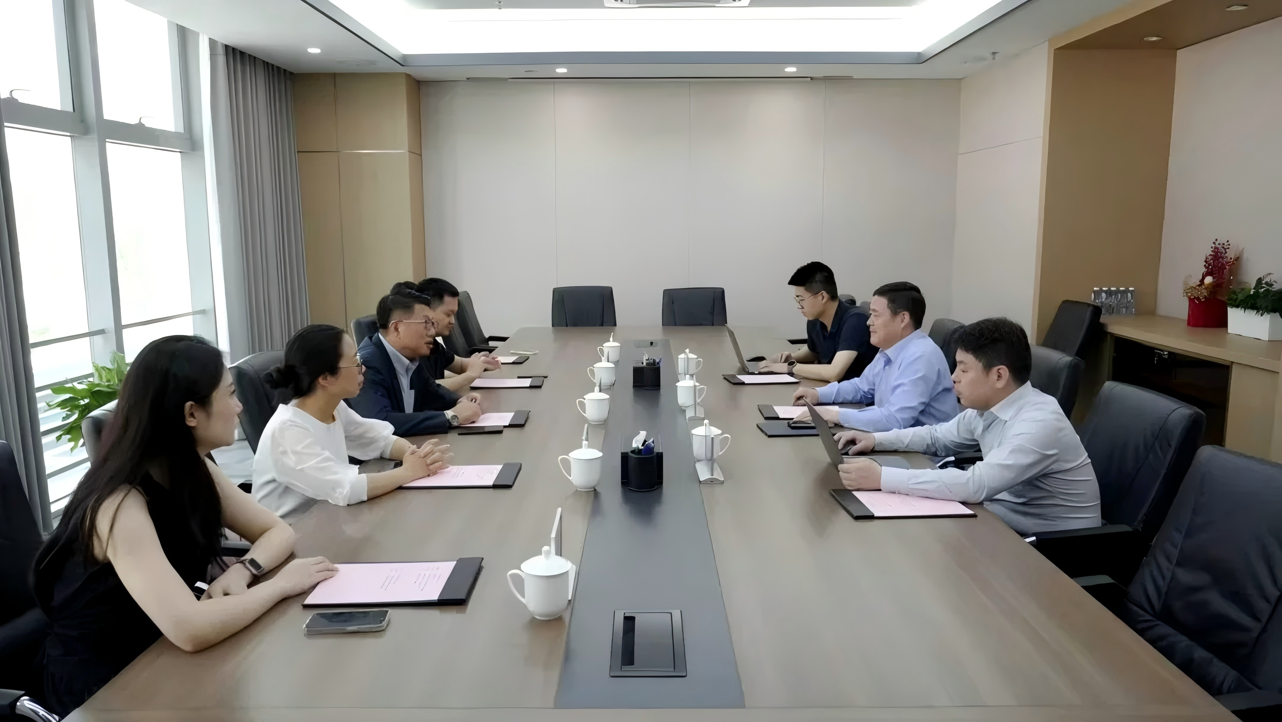 长三角三家数据行业协会代表共同调研江苏数交所
